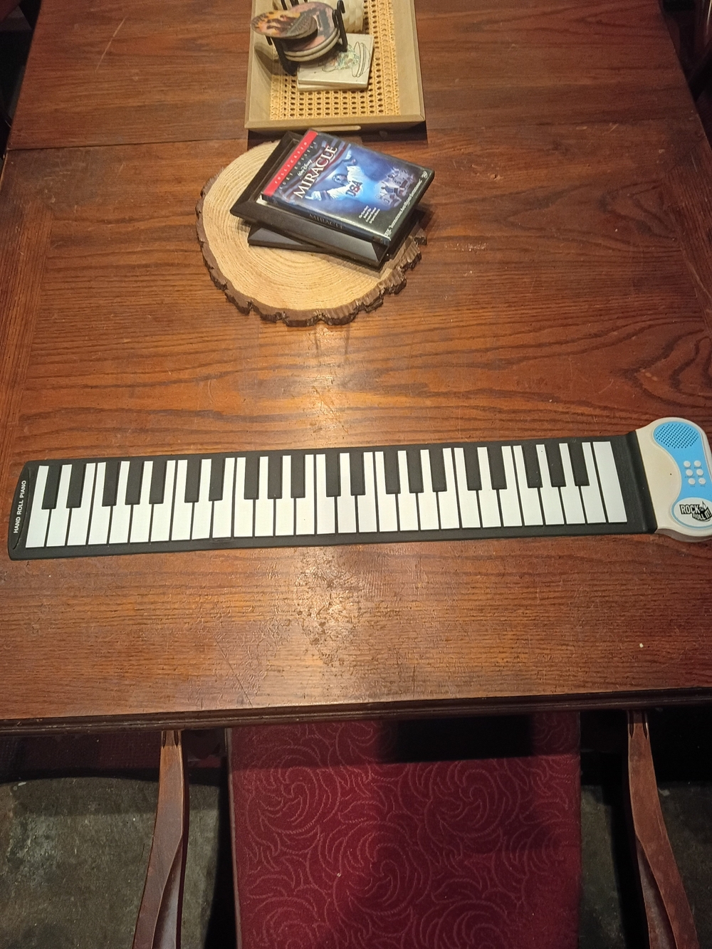 Portable Roll-Up Piano Keyboard with Built-In Speaker - Black & White